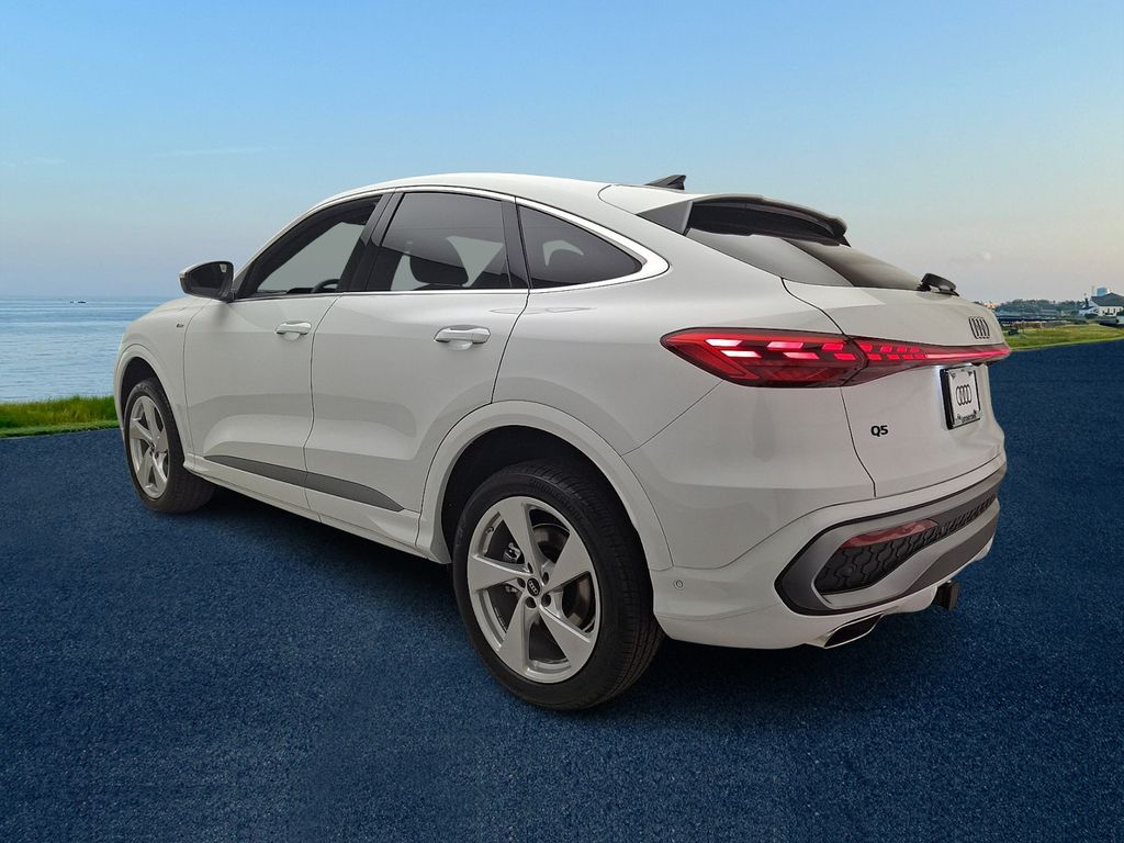 Thumbnail: 2026 Audi Q5 - 4