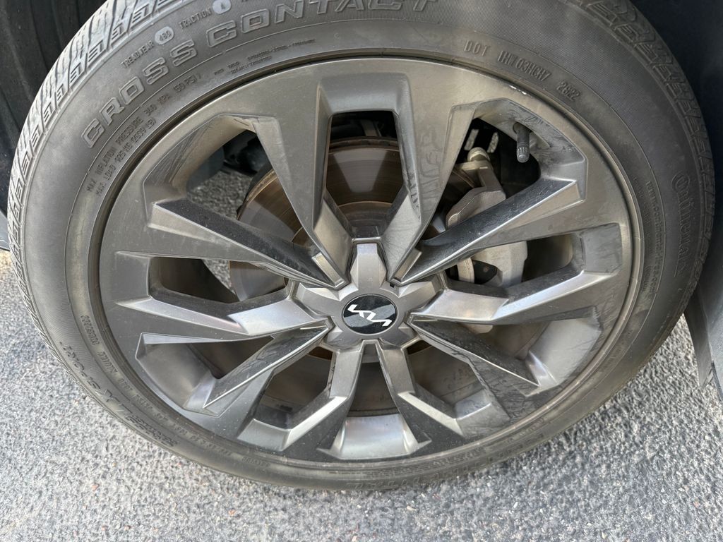 Thumbnail: 2022 Kia Sorento - 16