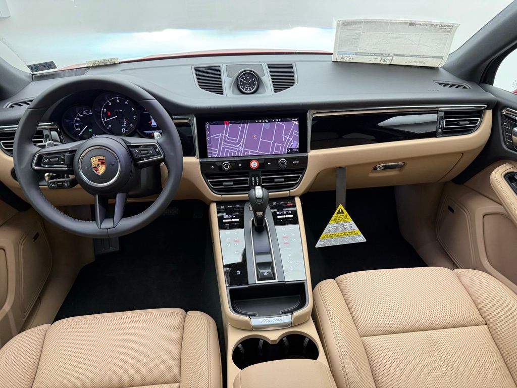 Thumbnail: 2026 Porsche Macan - 25