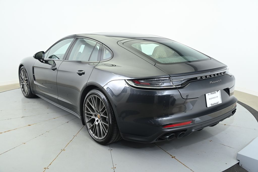 2022 Porsche Panamera Platinum 3