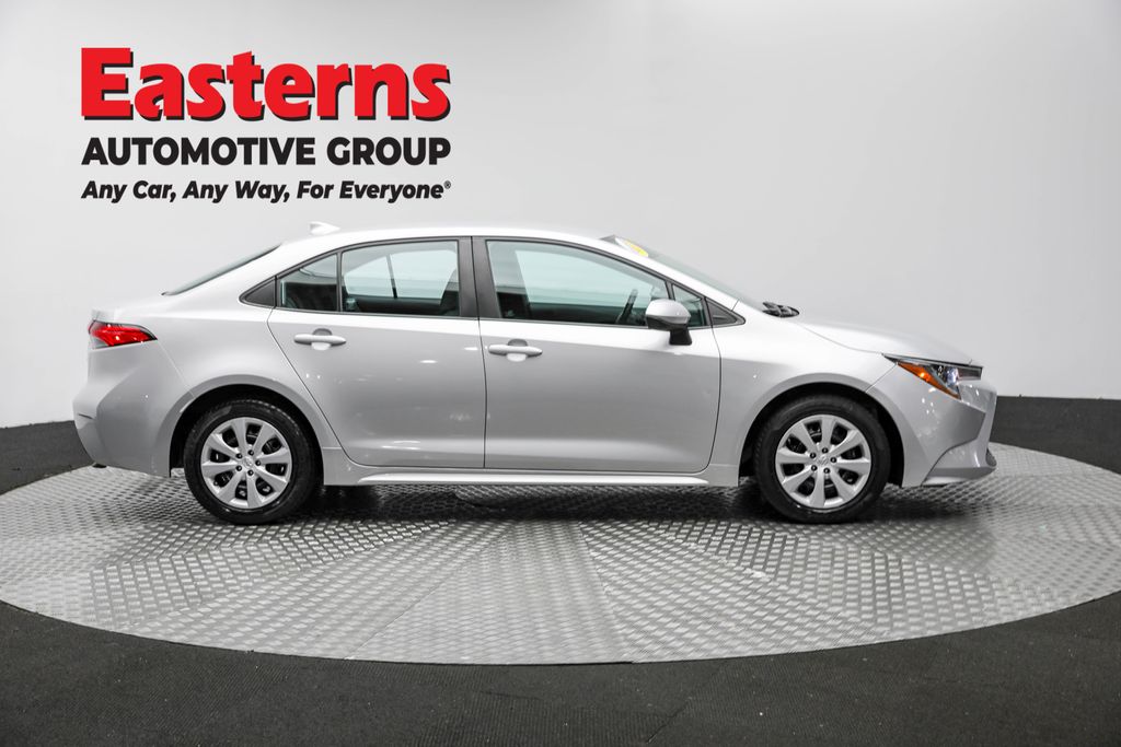 Used 2022 Silver Toyota LE image 4