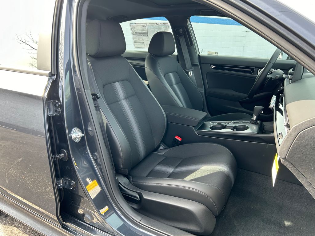 2025 Honda Civic Sport 24