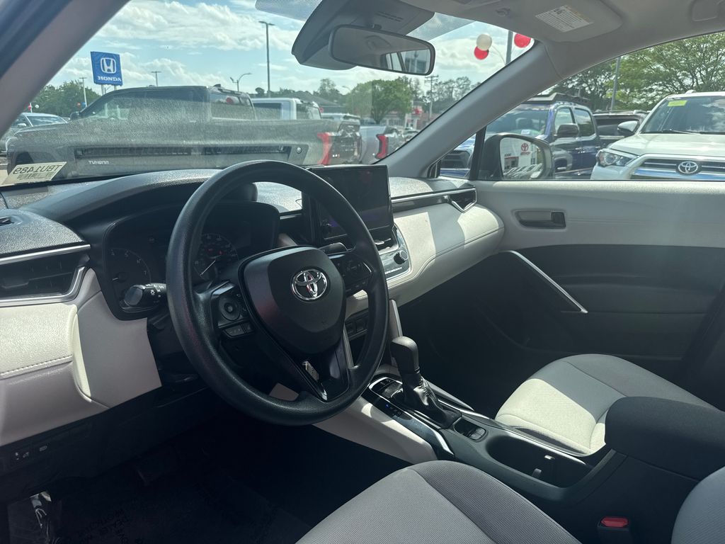Used 2023 Silver Toyota L image 14