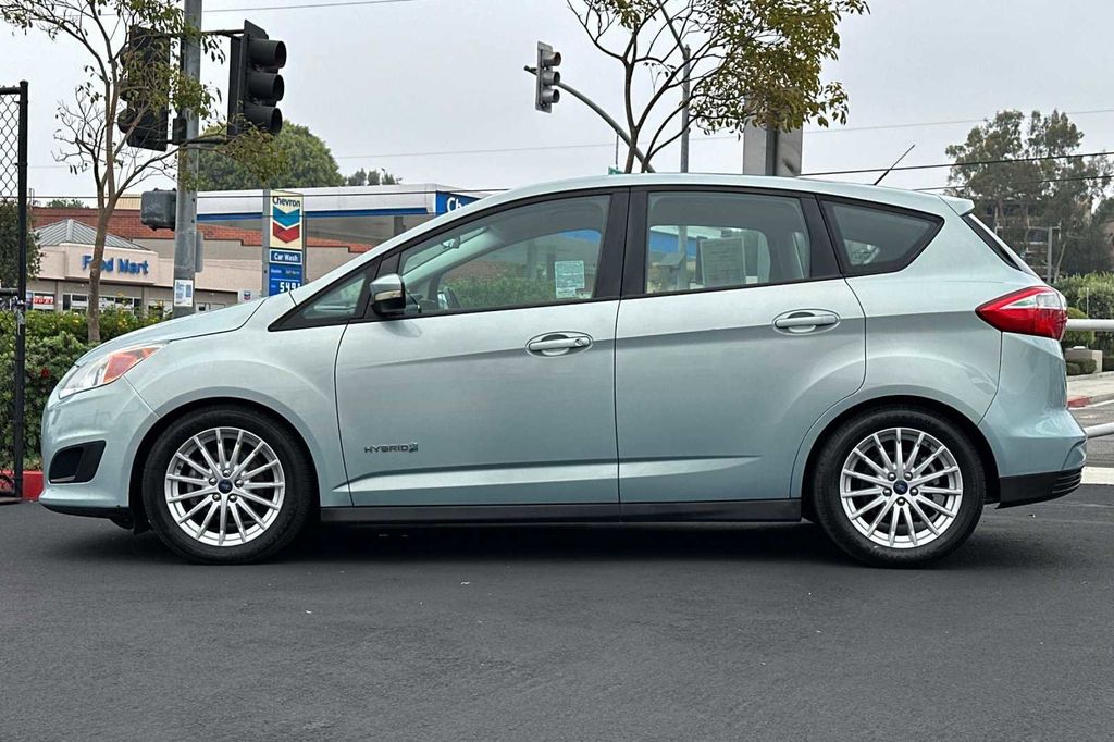 2014 Ford C-Max Hybrid SE 8