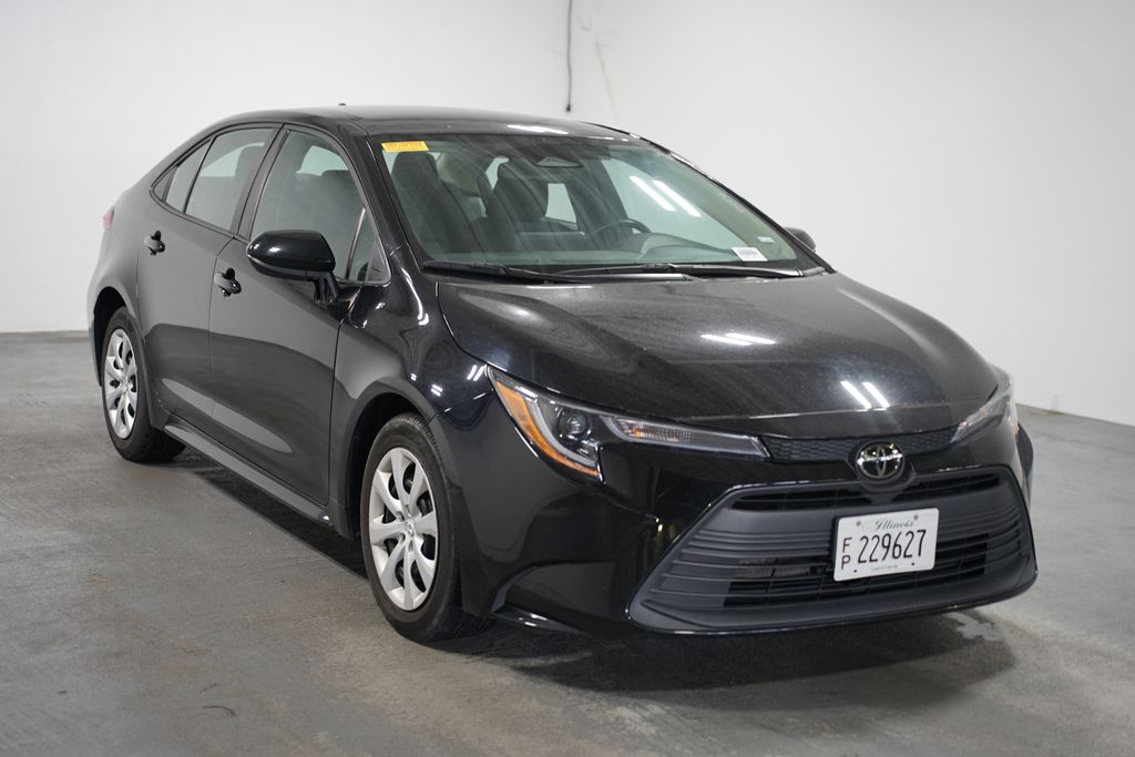 Thumbnail: 2023 Toyota Corolla - 3