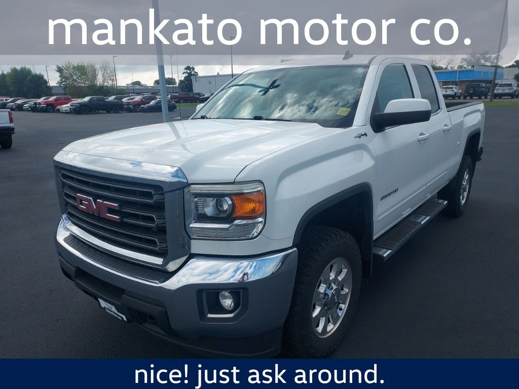 Summit White 2015 GMC Sierra 2500HD Pickup Truck Four-Wheel Drive 6-Speed Automatic Overdrive