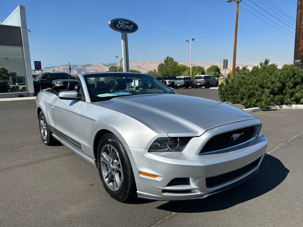 Ingot Silver 2014 Ford Mustang Convertible Rear-Wheel Drive 6-Speed Automatic