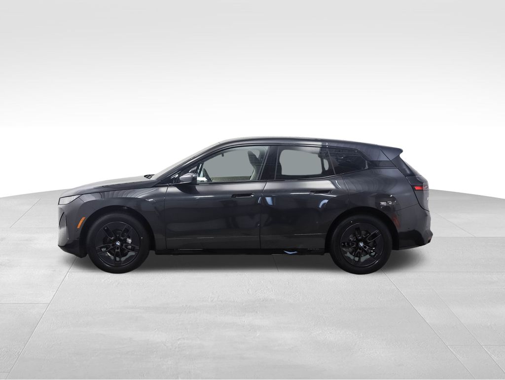 Thumbnail: 2026 BMW iX - 2