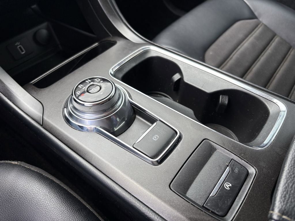 2018 Ford Fusion SE Gray at Community Honda