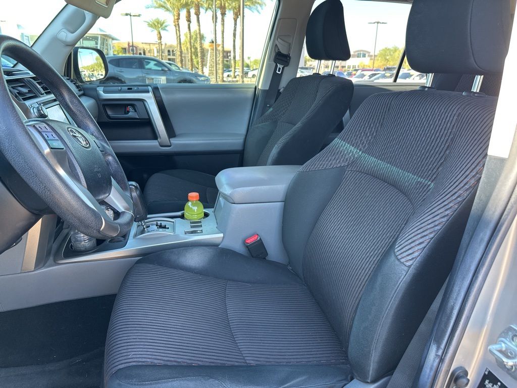 Thumbnail: 2013 Toyota 4Runner - 7