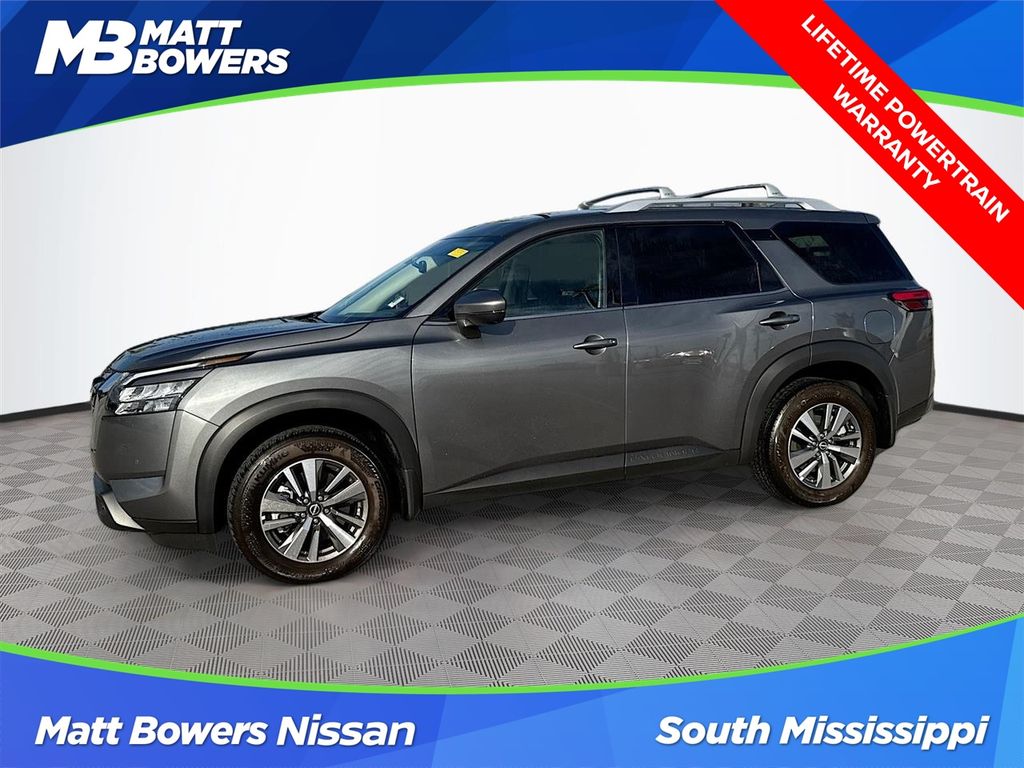 2025 Nissan Pathfinder SL FWD