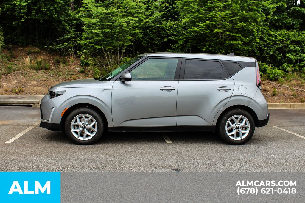 Used 2025 Gray Kia LX image 7