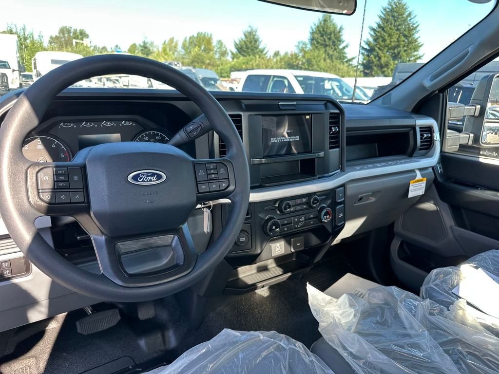 New 2025 Ford Super Duty F-600 Chassis Regular Cab (DRW) 169" Wheelbase XL