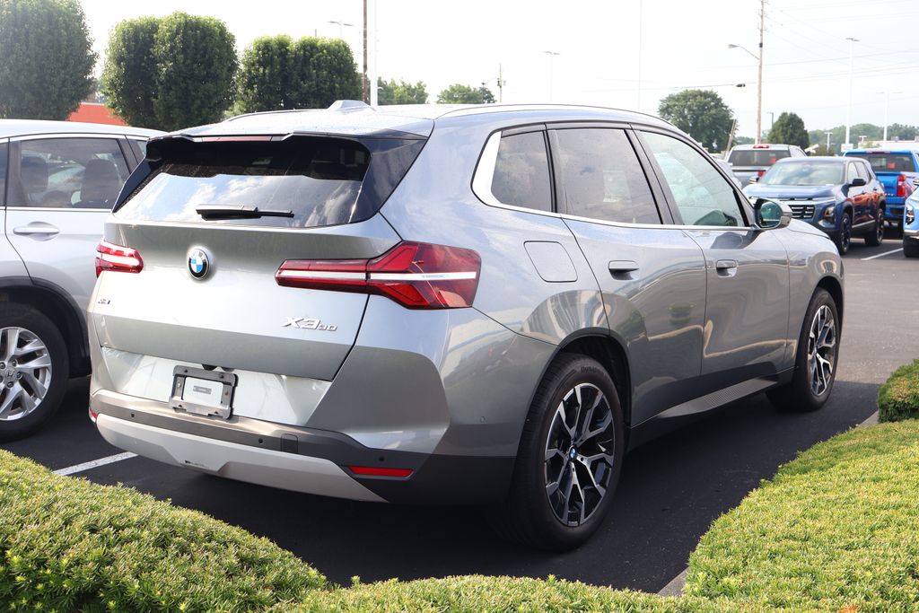 Thumbnail: 2025 BMW X3 - 8