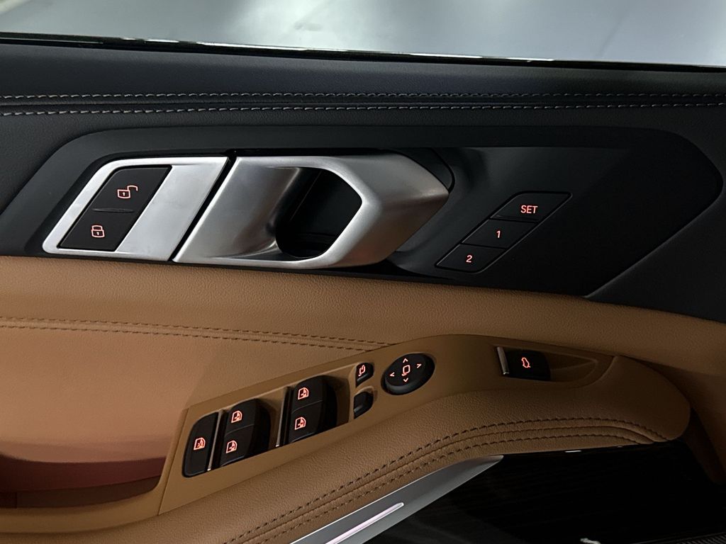 Thumbnail: 2026 BMW X5 - 13