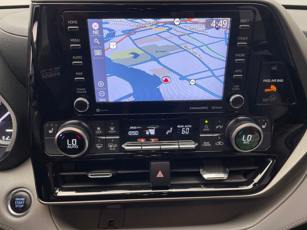 Thumbnail: 2021 Toyota Highlander - 25