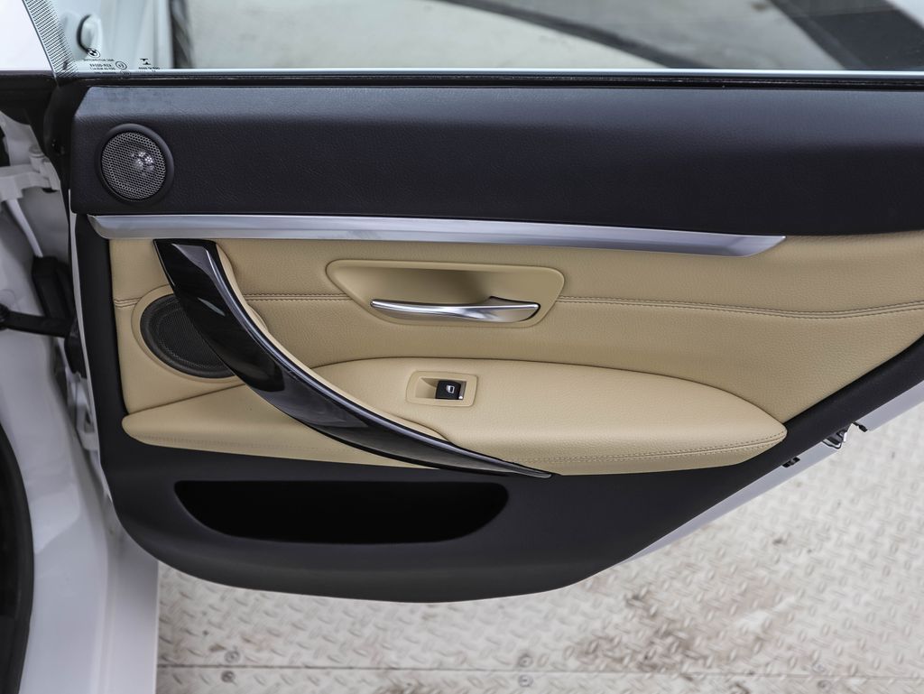 Thumbnail: 2018 BMW 4 Series - 25