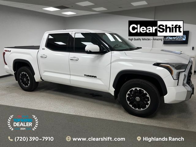2022 Toyota Tundra SR5 CrewMax Cab 4WD