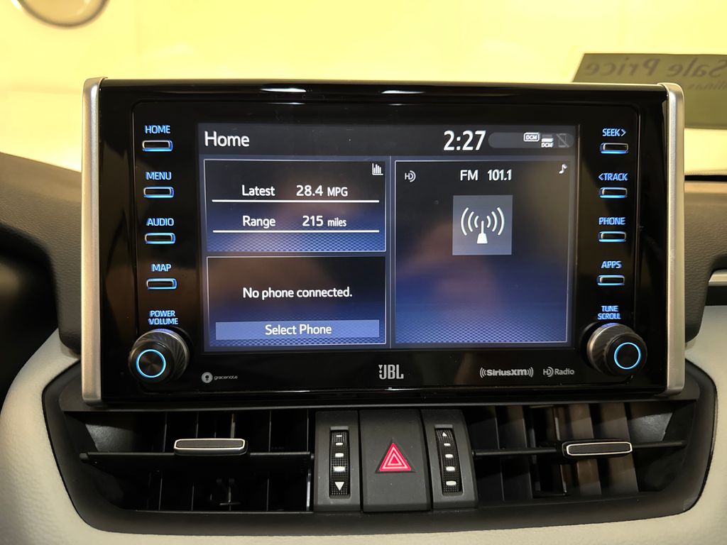 Certified Used 2020 White Toyota XLE Premium image 27