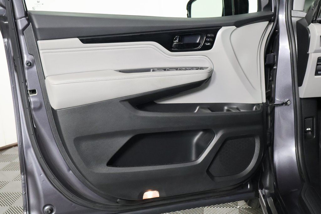 Thumbnail: 2022 Honda Odyssey - 13