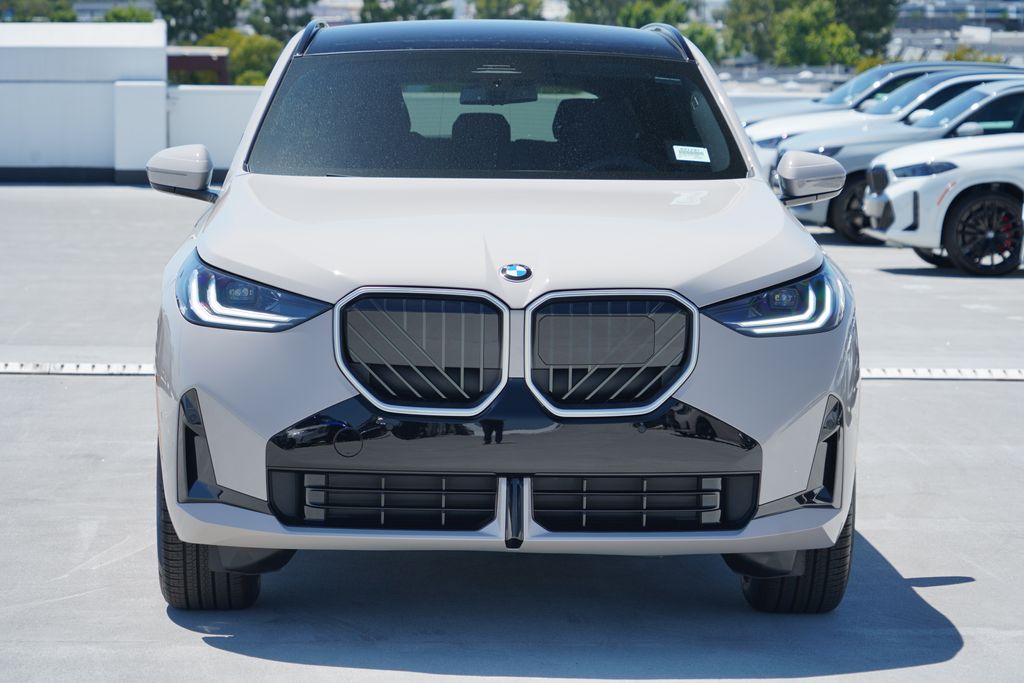 Thumbnail: 2026 BMW X3 - 2