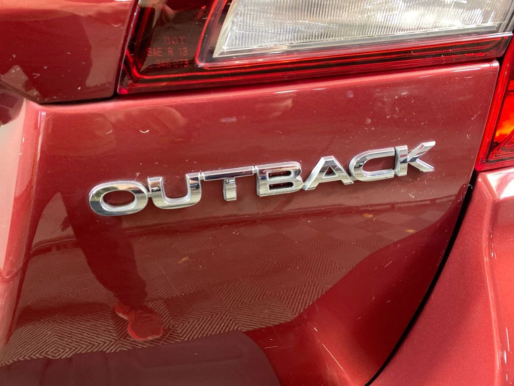 2019 Subaru Outback 2.5i Premium 29