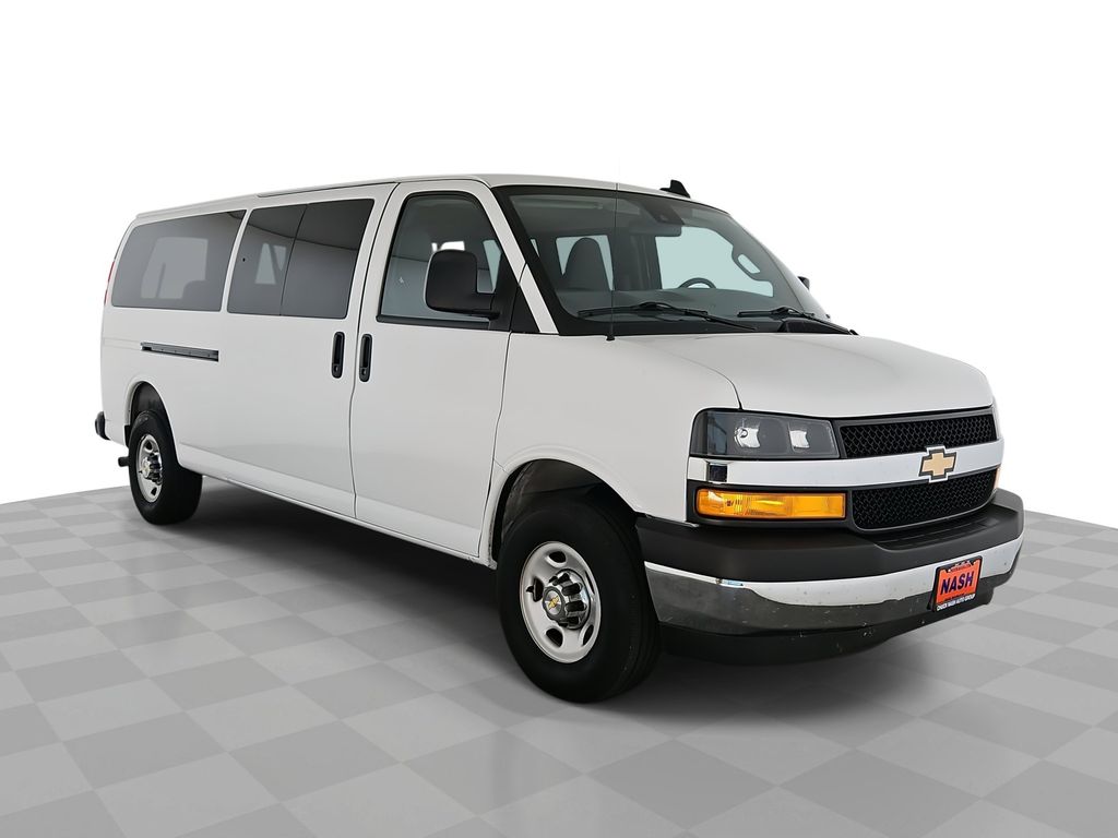 Summit White 2025 Chevrolet Express 3500 LT Extended RWD Van Rear-Wheel Drive 8-Speed Automatic Overdrive