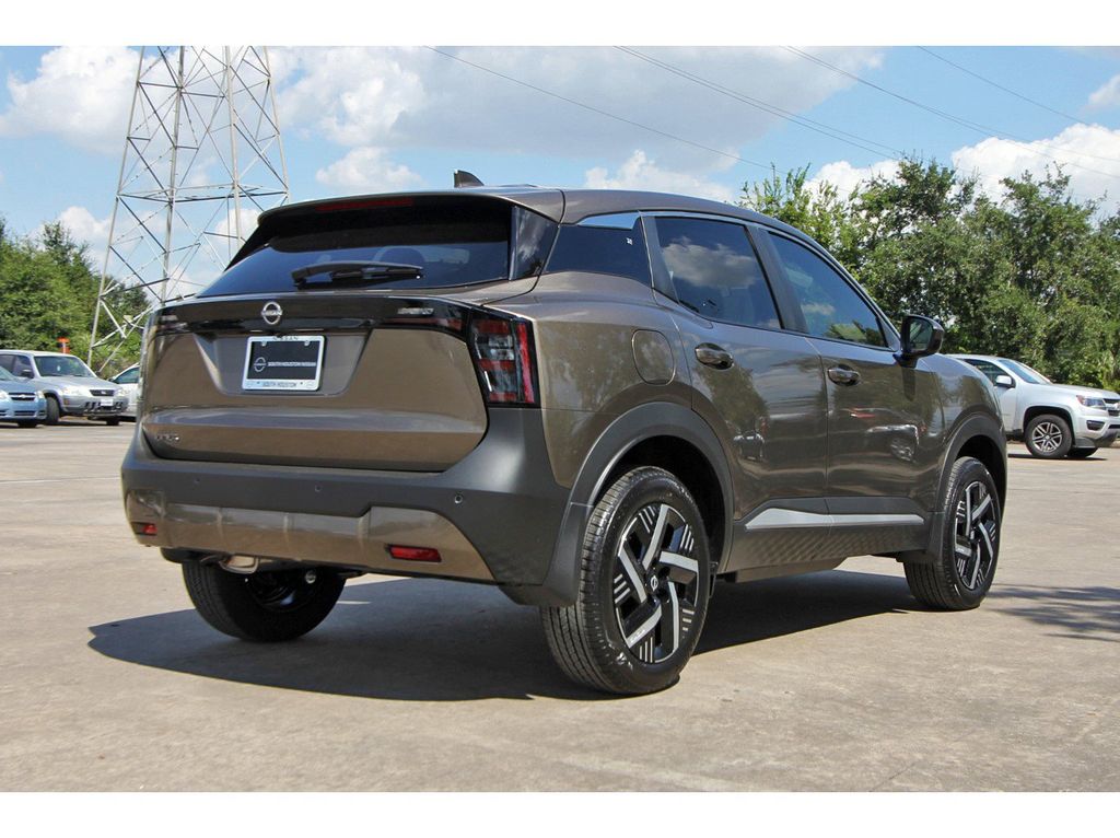 2025 Nissan Kicks SV - 3
