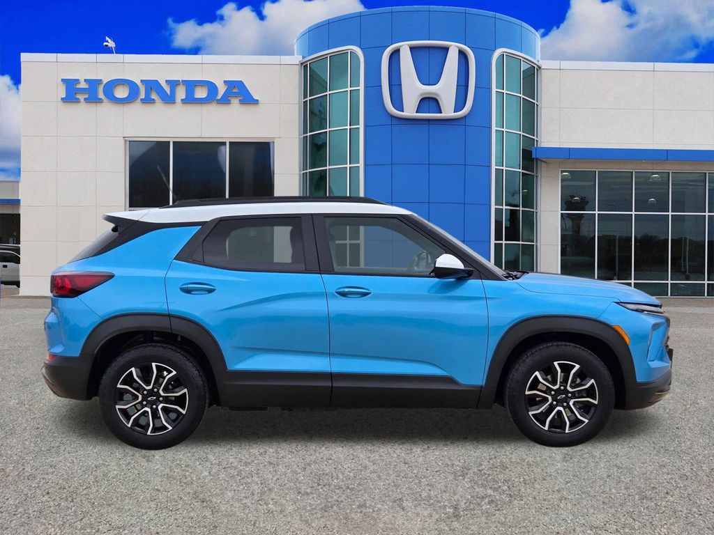 Used 2025 Chevrolet TrailBlazer SUV