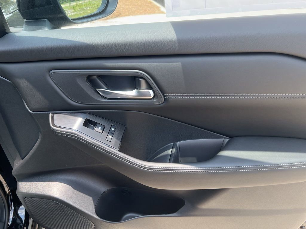 2025 Super Black Nissan Rogue SV FWD SUV
