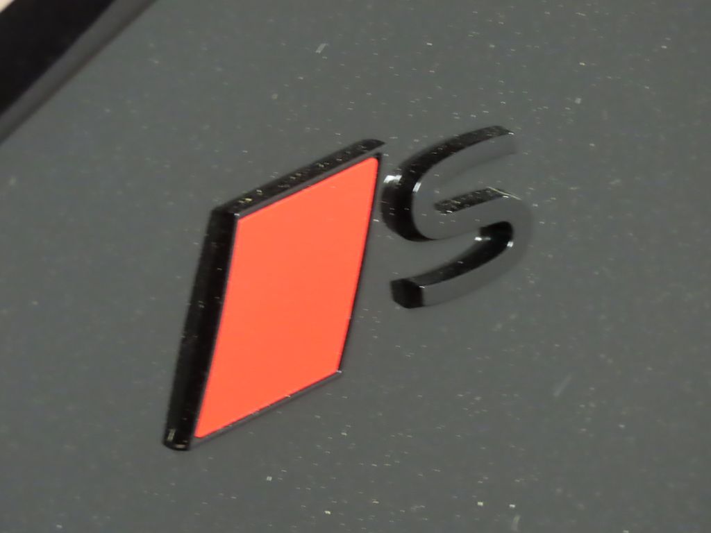 Thumbnail: 2026 Audi e-tron GT - 9