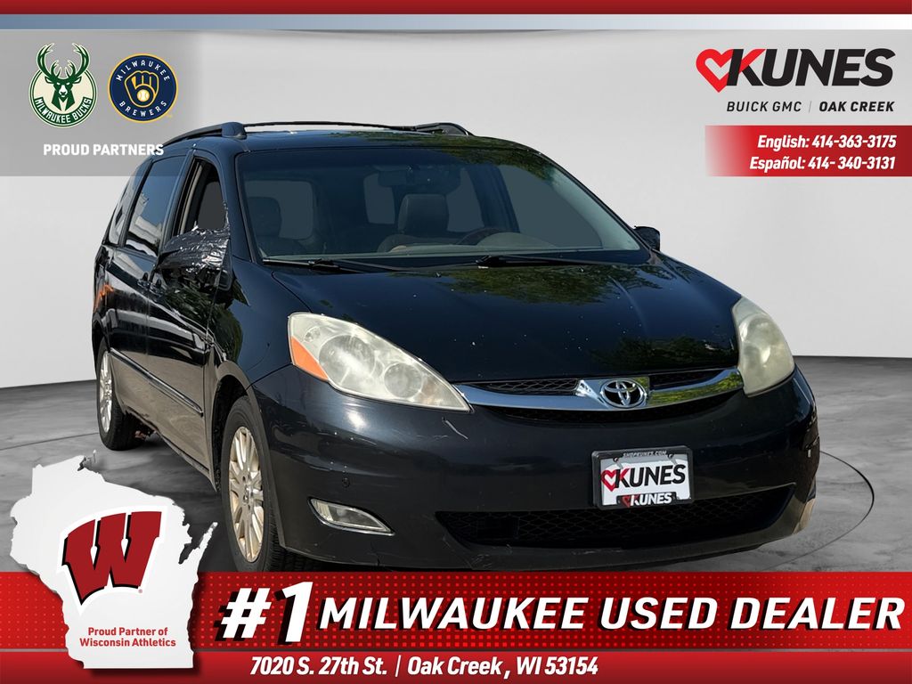  2008 Toyota Sienna XLE   