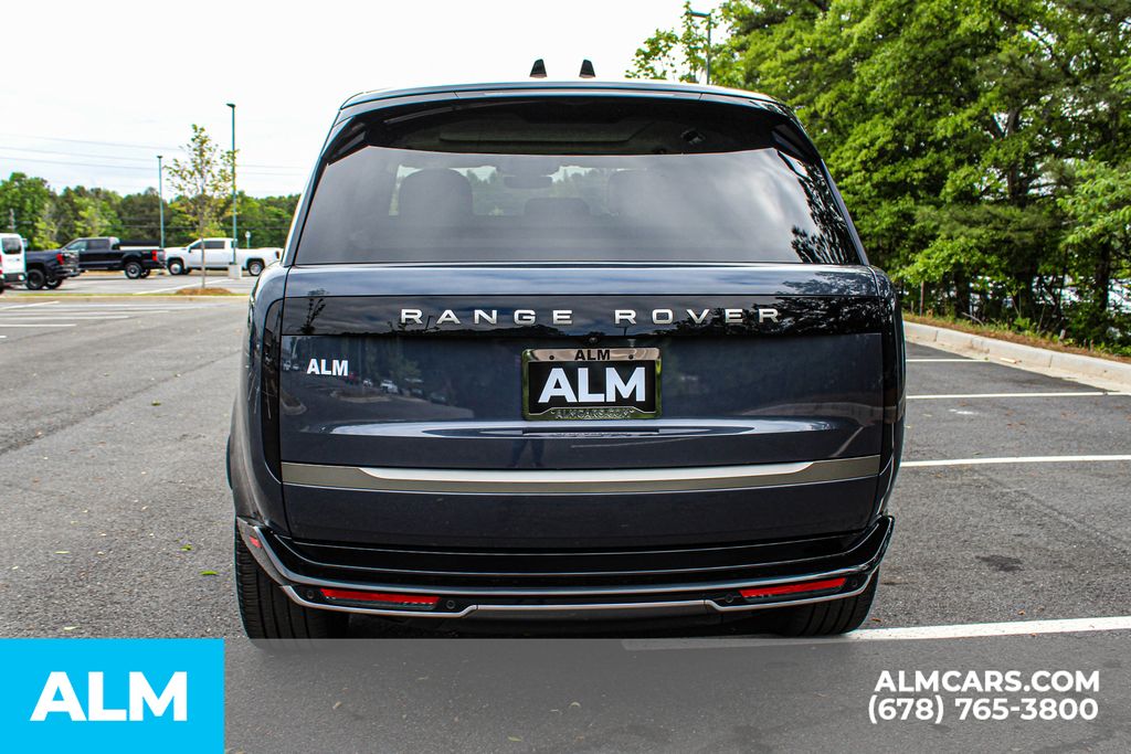 Used 2025 Gray Land Rover SE image 10