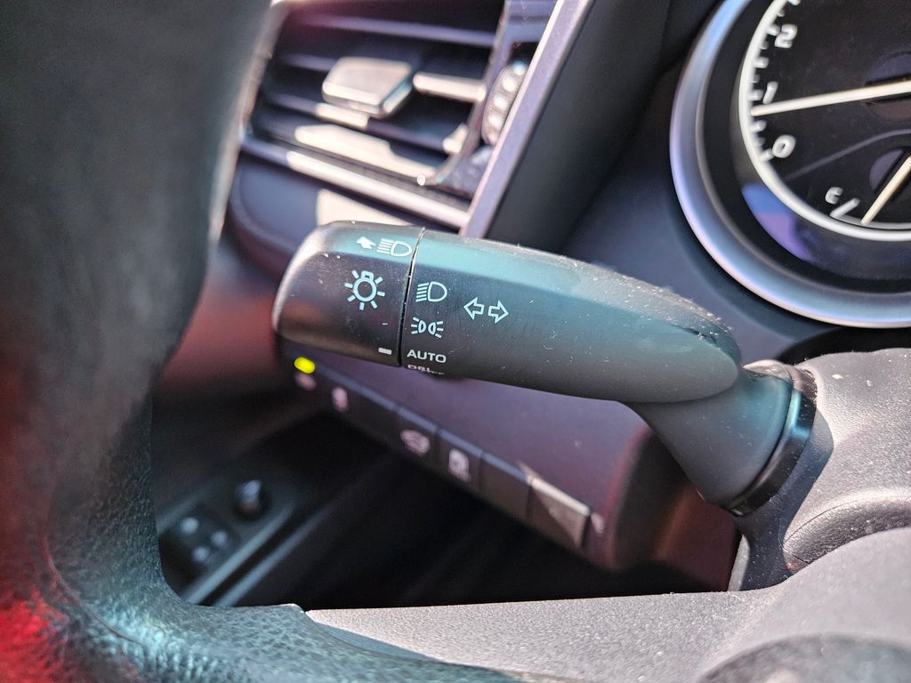 Thumbnail: 2023 Toyota Camry - 22