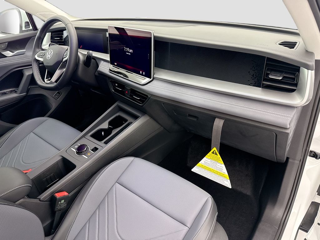 Thumbnail: 2026 Volkswagen Tiguan - 15