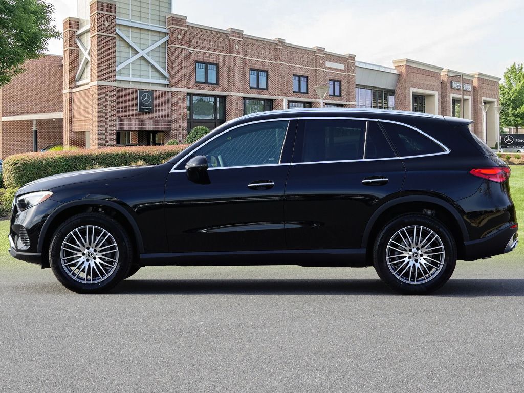 Thumbnail: 2026 Mercedes-Benz GLC - 8