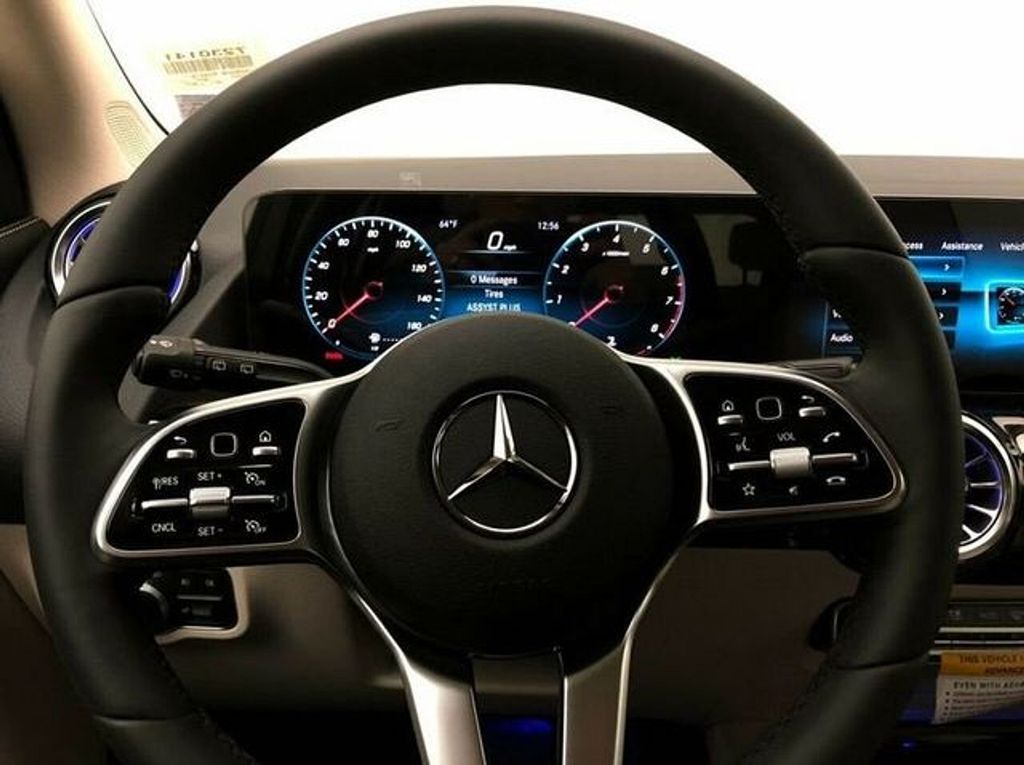 2023 Mercedes-Benz GLA 250 4MATIC 11