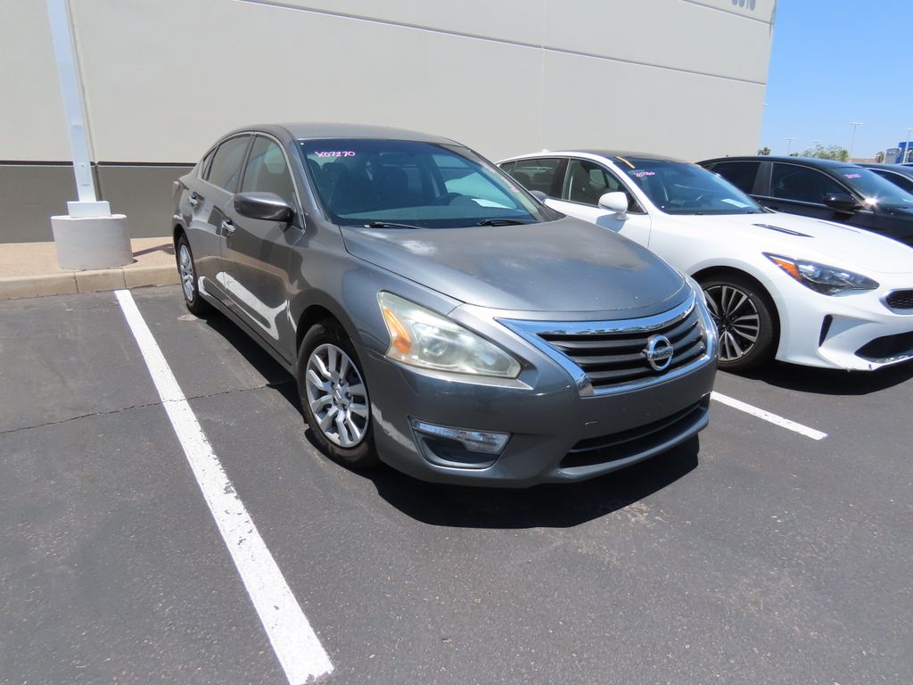 2015 Nissan Altima S 3