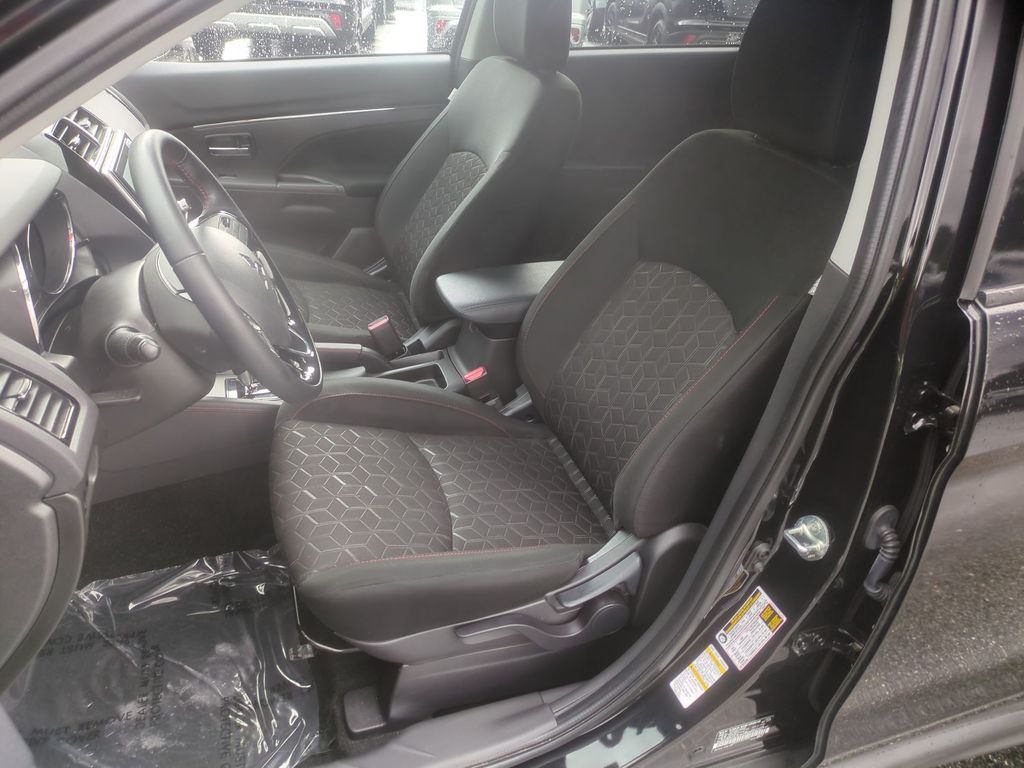 2024 Mitsubishi Outlander Sport S
