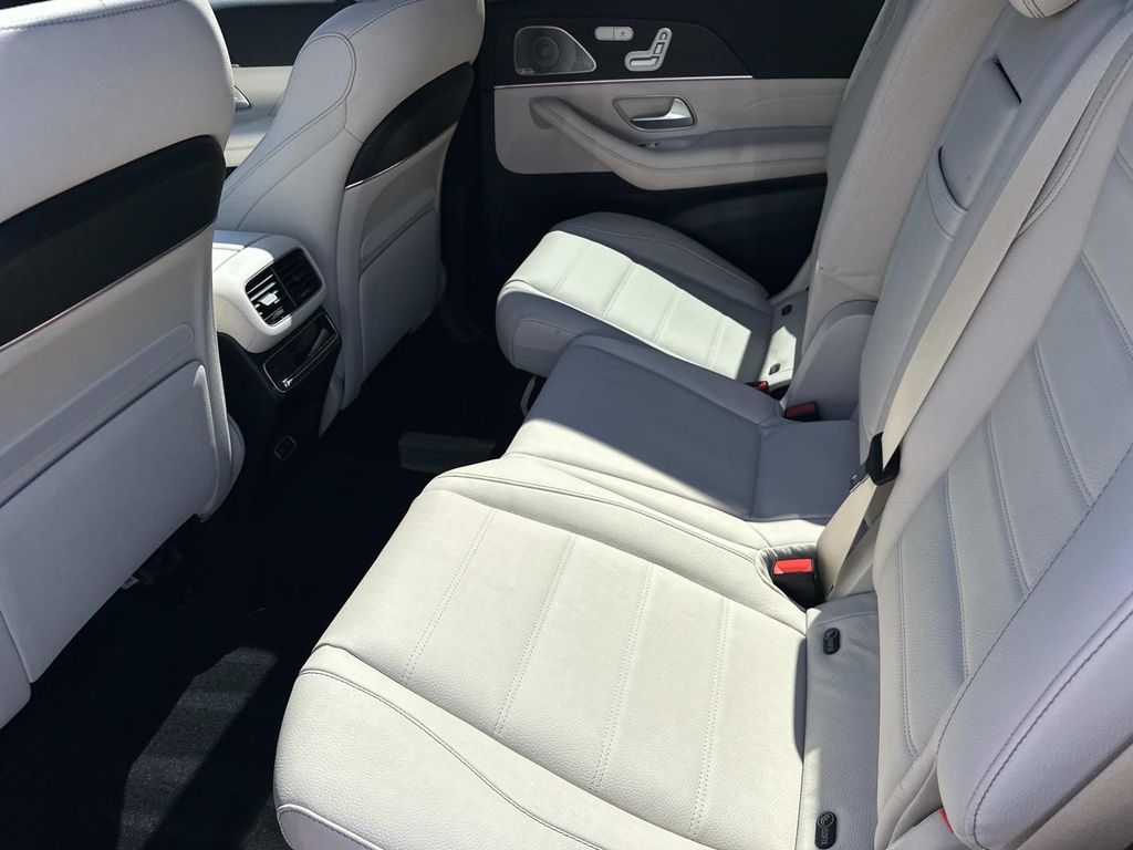 Thumbnail: 2026 Mercedes-Benz GLS - 16