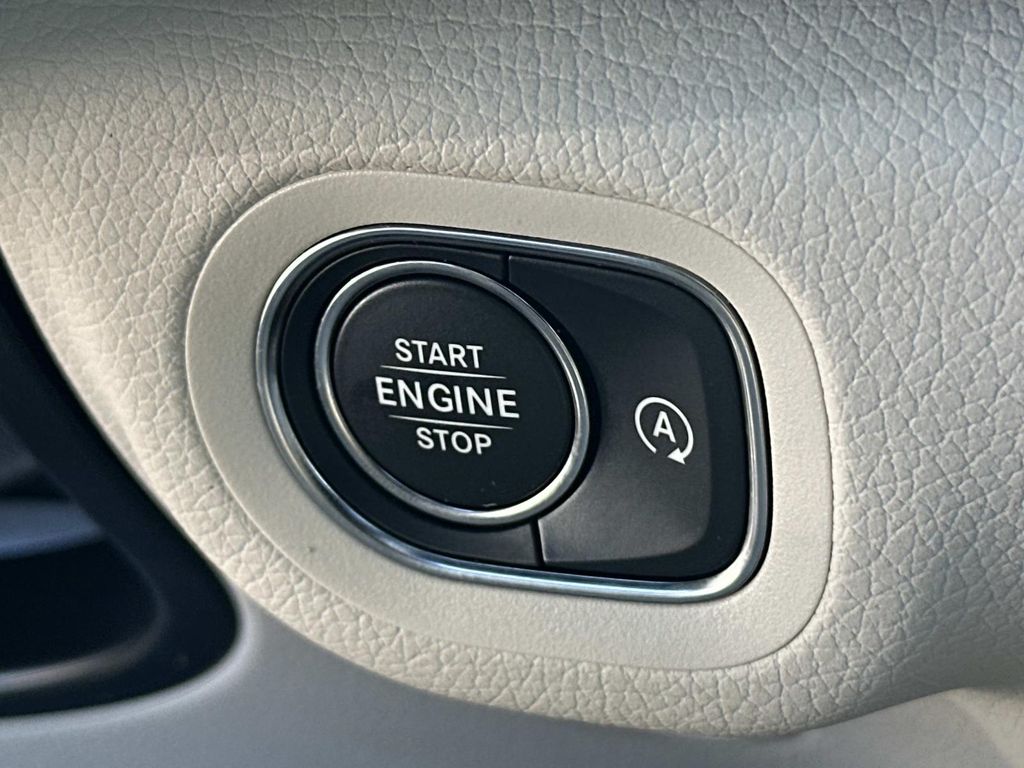 Thumbnail: 2026 Mercedes-Benz GLS - 27