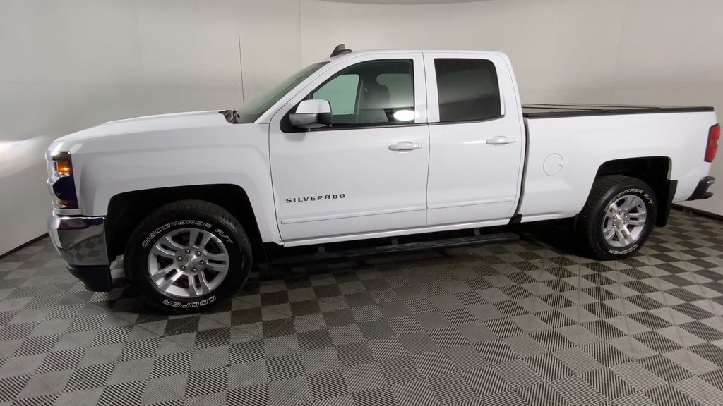 2018 Chevrolet Silverado 1500 LT 4