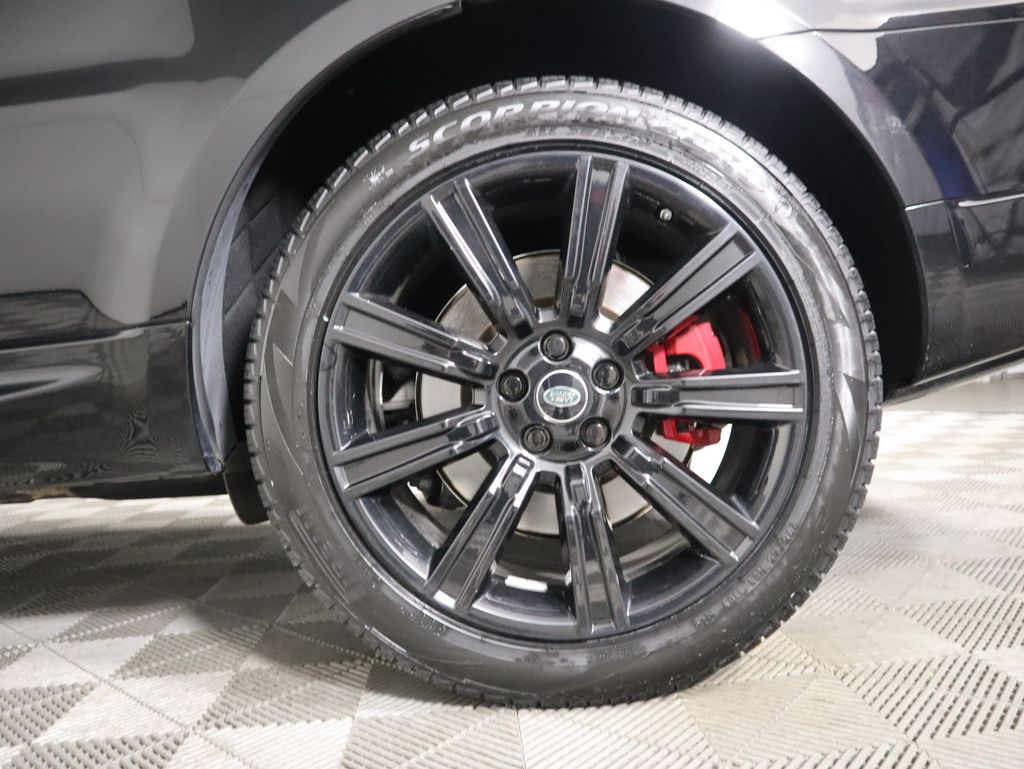 Thumbnail: 2021 Land Rover Range Rover Sport - 32