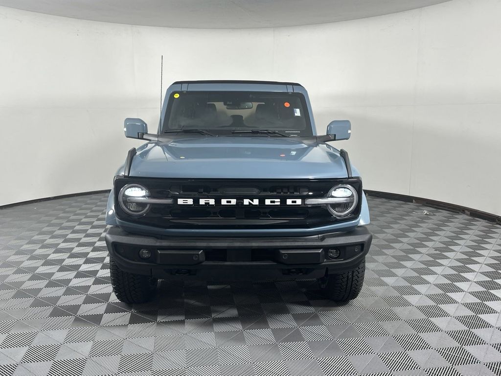 2021 Ford Bronco Outer Banks 2