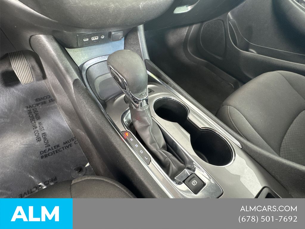 Used 2024 Gray Chevrolet LT image 35