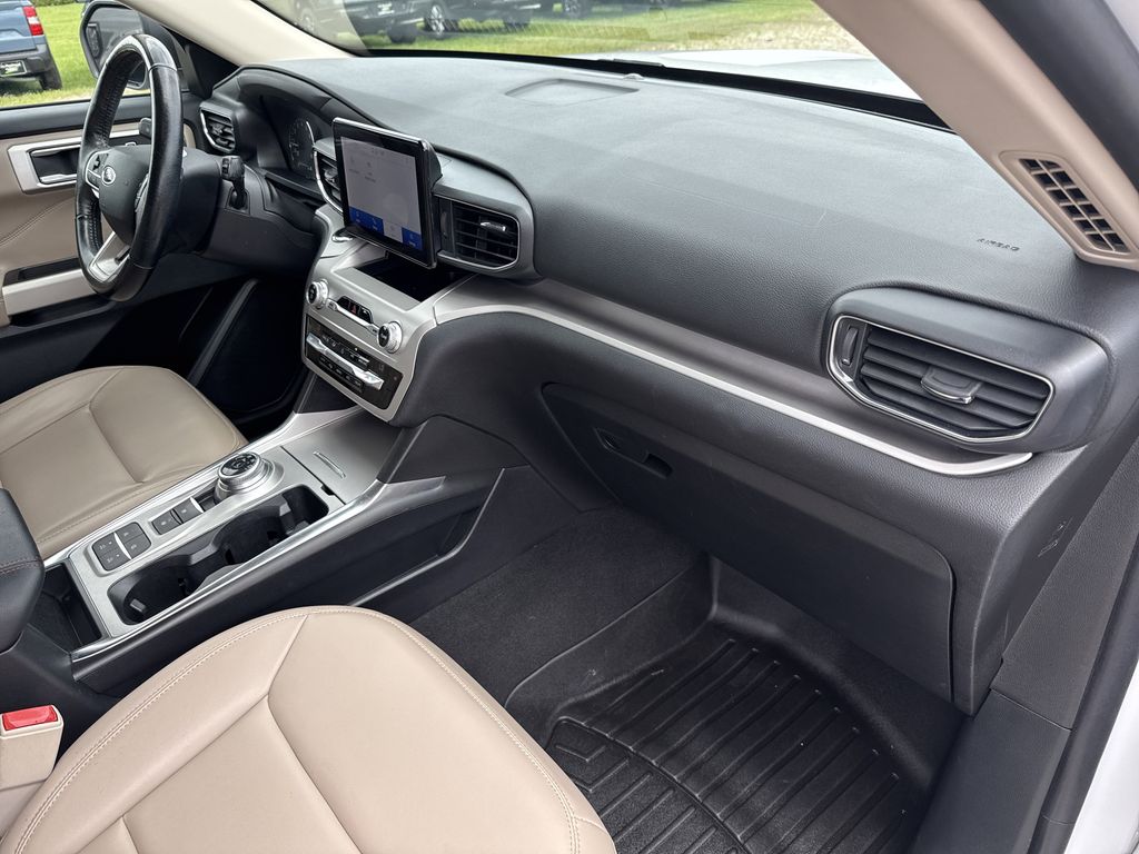 2021 Ford Explorer XLT White at Monument Chevrolet