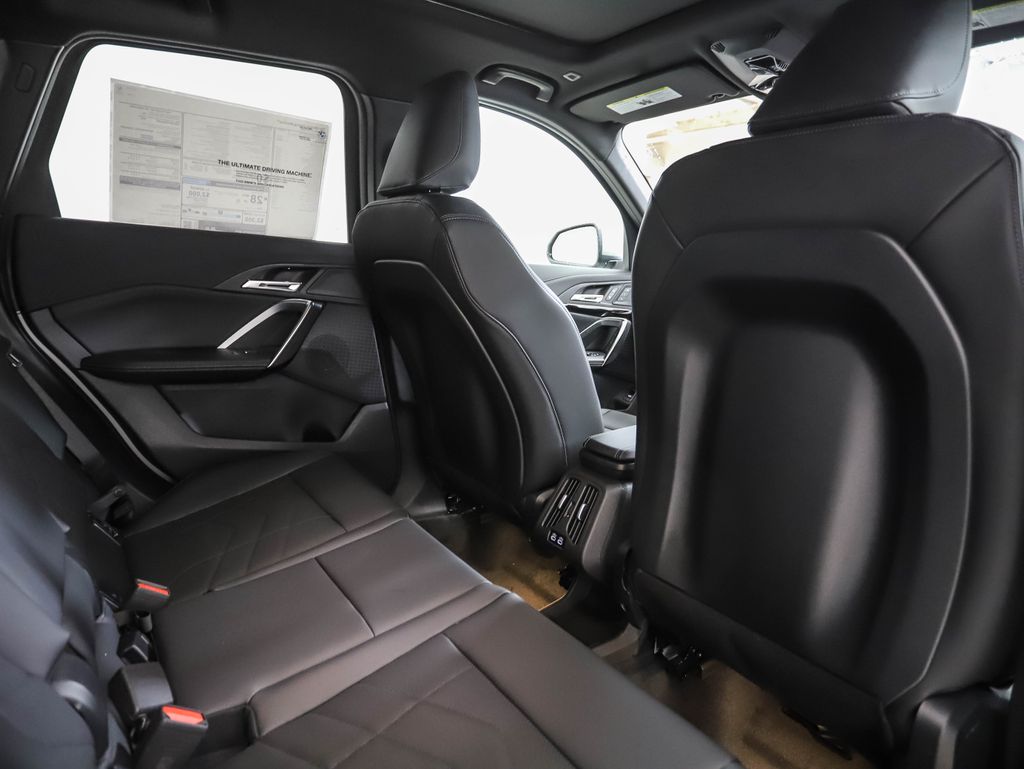 2025 BMW X1 xDrive28i 24