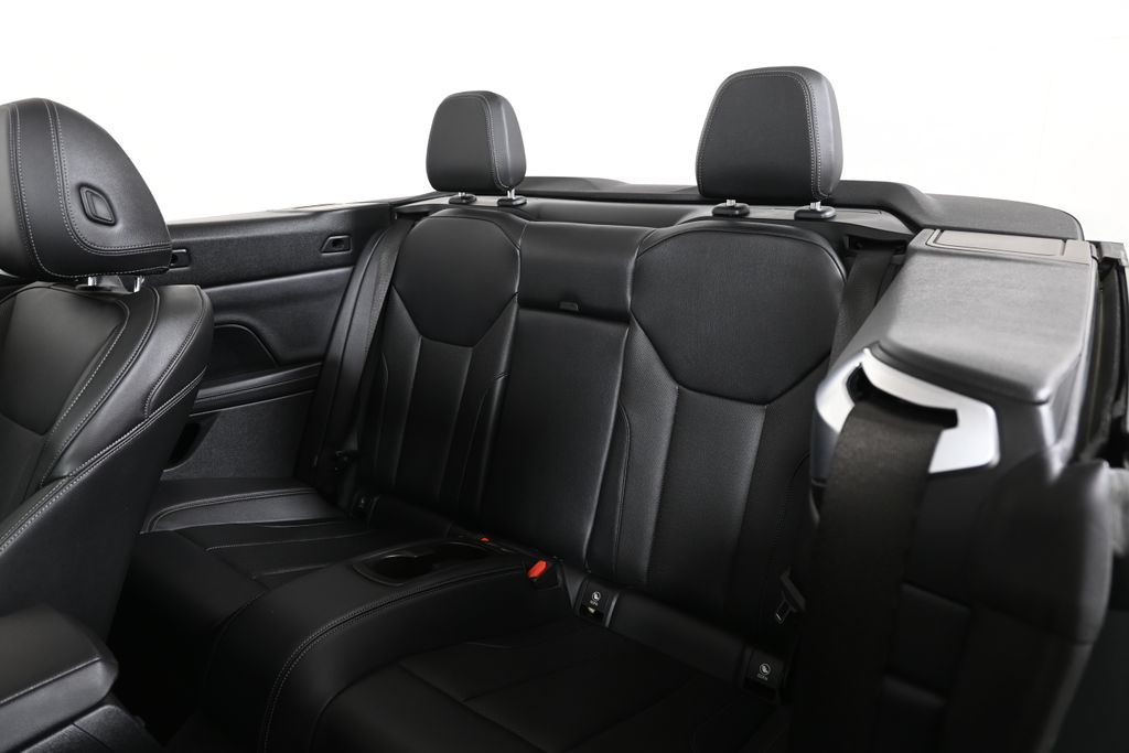 Thumbnail: 2023 BMW 4 Series - 4