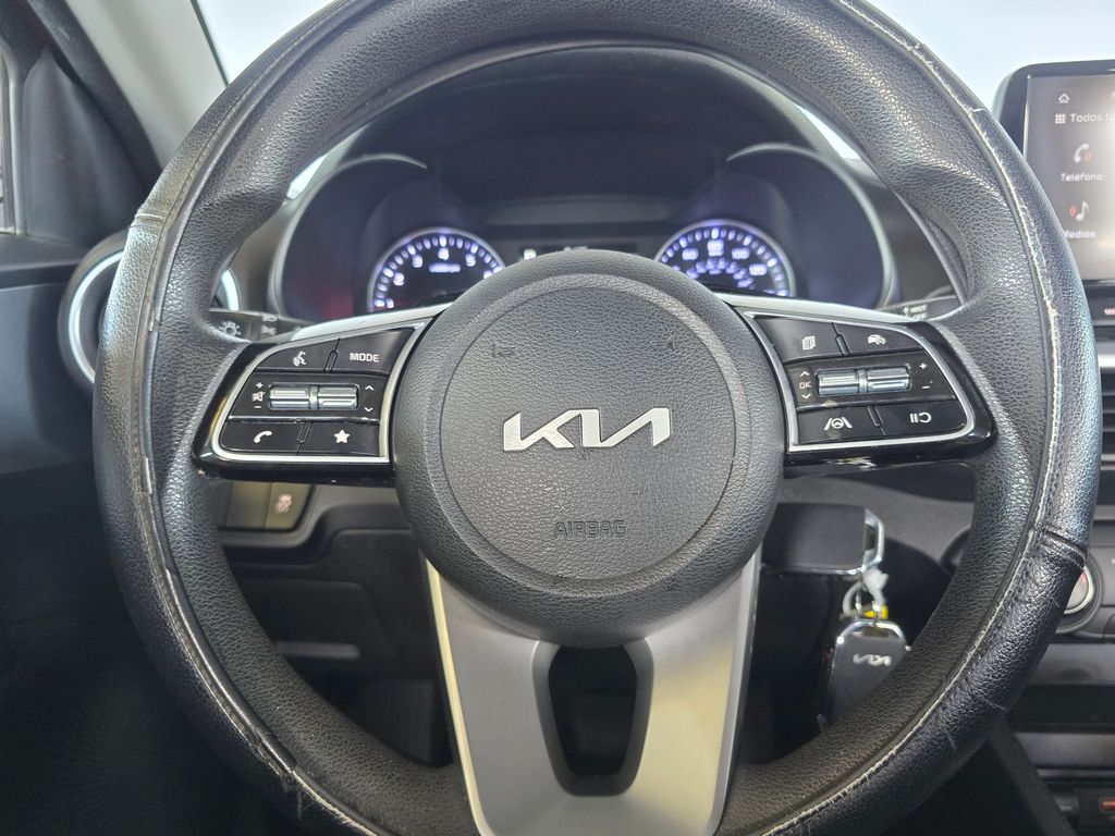 Thumbnail: 2023 Kia Forte - 12