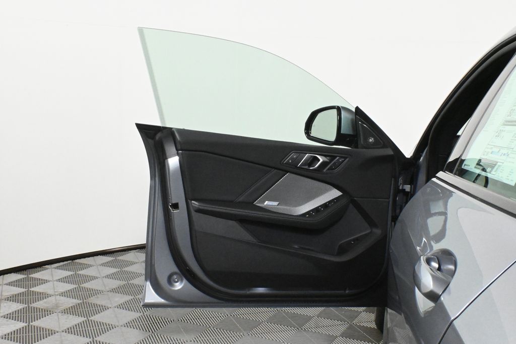 Thumbnail: 2025 BMW 2 Series - 28